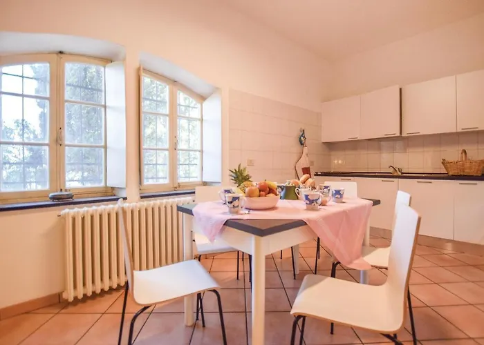 2 Bedroom Beautiful In Albenga