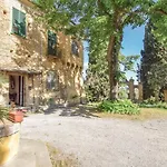 2 Bedroom Beautiful In