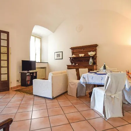 Prázdninový dům 2 Bedroom Beautiful In