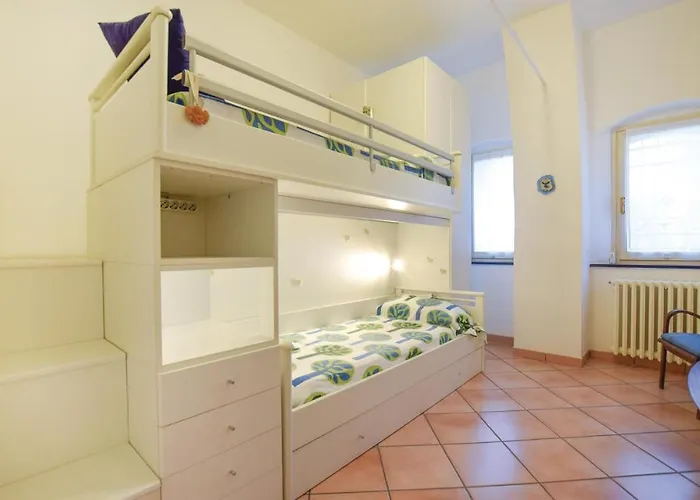 2 Bedroom Beautiful In *